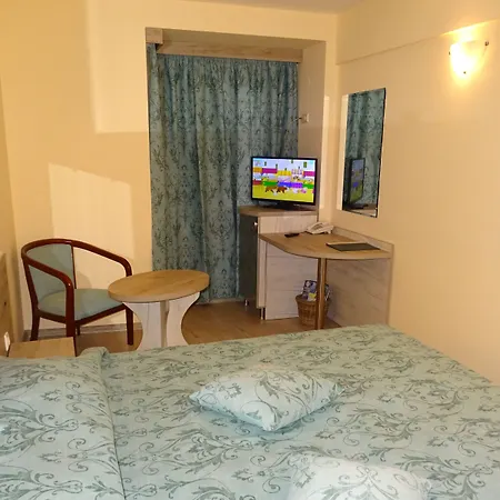 Хотел виктория