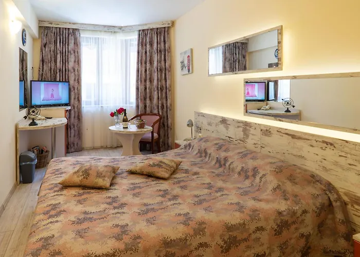 فيكتوريا 3* فارنا