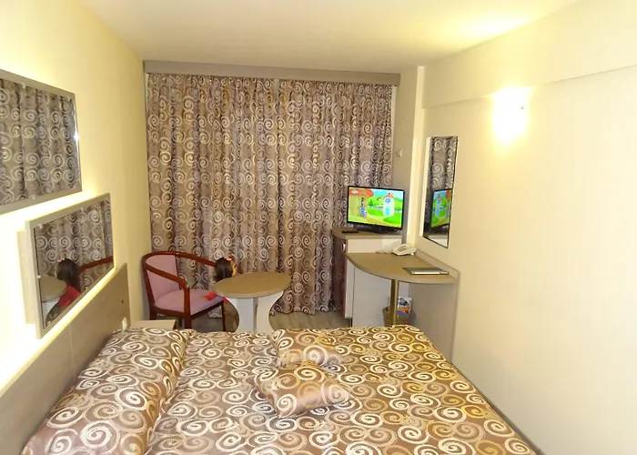 فندق فيكتوريا 3*